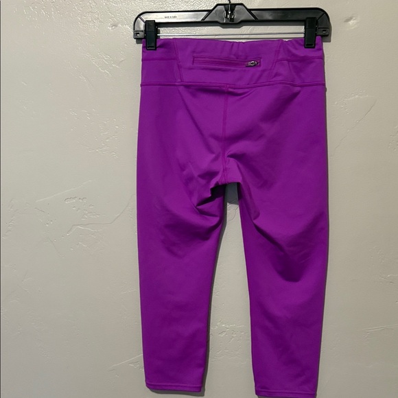 Athleta Vibrant Purple Cropped Leggings Small - Picture 5 of 9